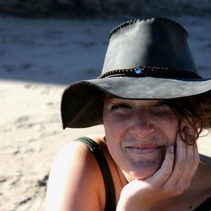 Meet your Posher, Robin